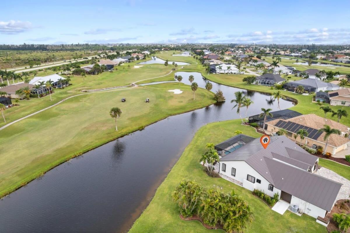 Gorgeous Golf Course Home W Pool In Cape Royal Matlacha Exterior photo